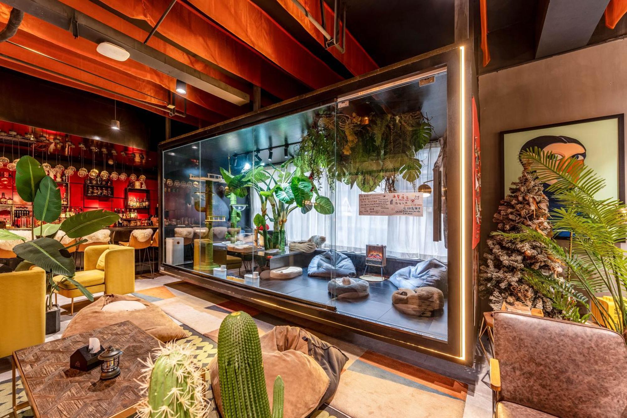 Hesu Designer Hotel & Suites -Near Xi'An Drum Tower And Yongning Gate -Free Laundry Luggage Storage -Kitty Cafe With Freshly Ground Coffee -24H Front Desk -English Service -Exclusive Subsidies For Dumpling Banquet & Show Exterior photo