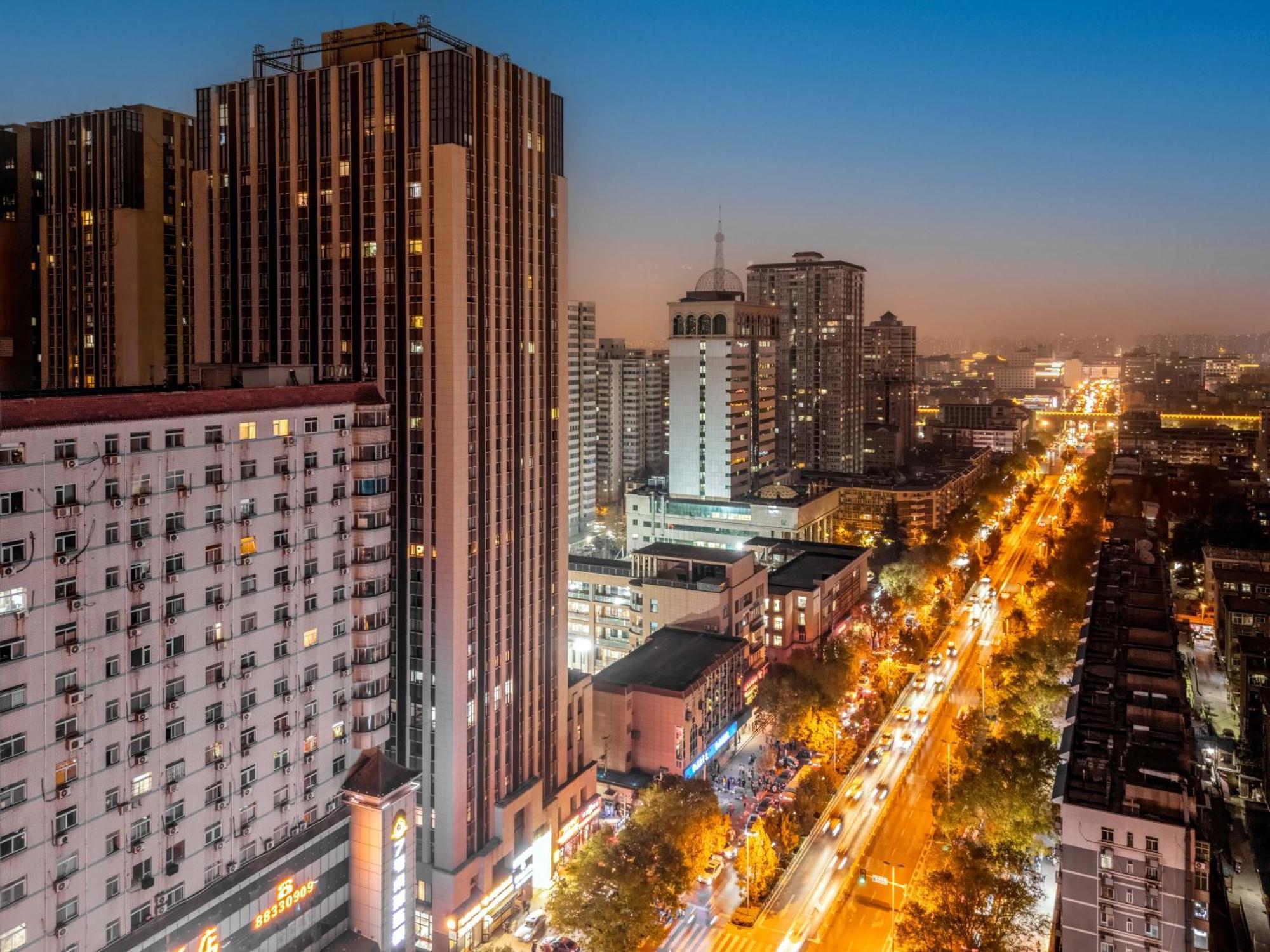 Hesu Designer Hotel & Suites -Near Xi'An Drum Tower And Yongning Gate -Free Laundry Luggage Storage -Kitty Cafe With Freshly Ground Coffee -24H Front Desk -English Service -Exclusive Subsidies For Dumpling Banquet & Show Exterior photo
