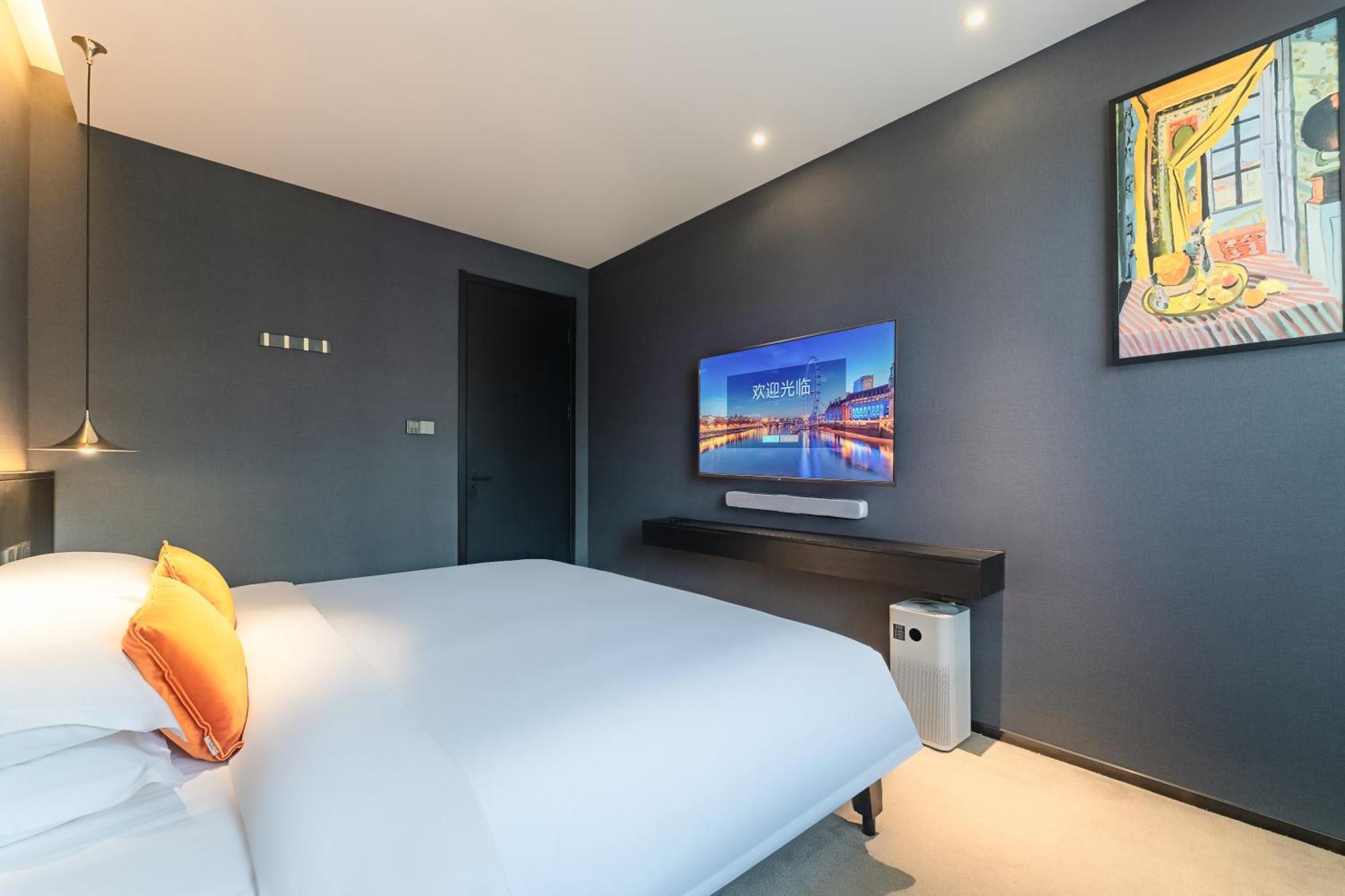 Hesu Designer Hotel & Suites -Near Xi'An Drum Tower And Yongning Gate -Free Laundry Luggage Storage -Kitty Cafe With Freshly Ground Coffee -24H Front Desk -English Service -Exclusive Subsidies For Dumpling Banquet & Show Exterior photo