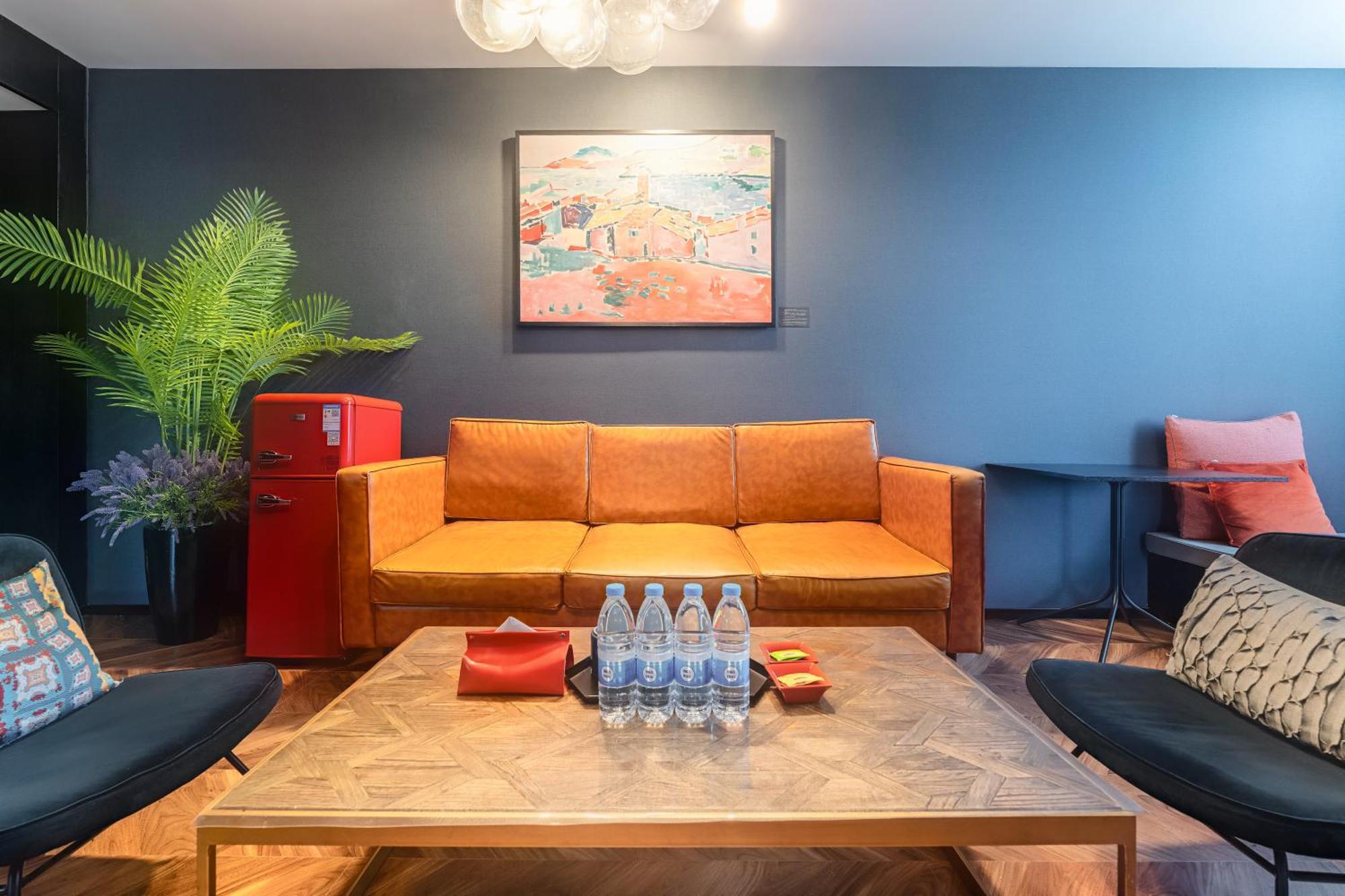 Hesu Designer Hotel & Suites -Near Xi'An Drum Tower And Yongning Gate -Free Laundry Luggage Storage -Kitty Cafe With Freshly Ground Coffee -24H Front Desk -English Service -Exclusive Subsidies For Dumpling Banquet & Show Exterior photo