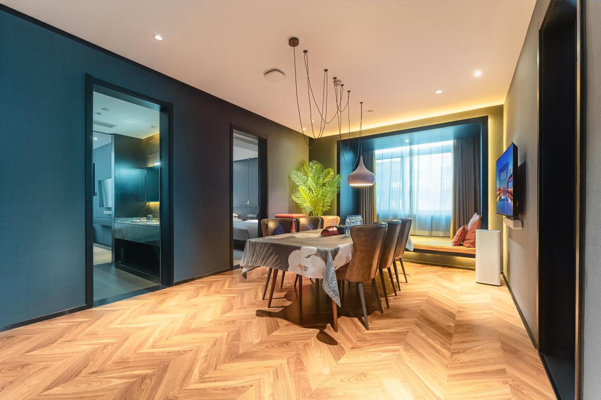 Hesu Designer Hotel & Suites -Near Xi'An Drum Tower And Yongning Gate -Free Laundry Luggage Storage -Kitty Cafe With Freshly Ground Coffee -24H Front Desk -English Service -Exclusive Subsidies For Dumpling Banquet & Show Exterior photo