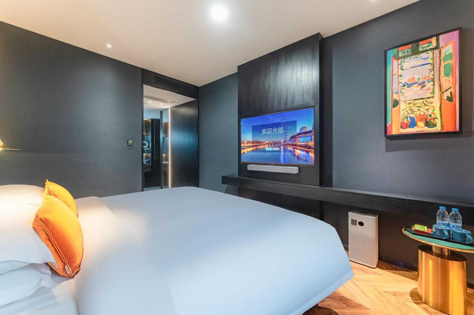 Hesu Designer Hotel & Suites -Near Xi'An Drum Tower And Yongning Gate -Free Laundry Luggage Storage -Kitty Cafe With Freshly Ground Coffee -24H Front Desk -English Service -Exclusive Subsidies For Dumpling Banquet & Show Exterior photo