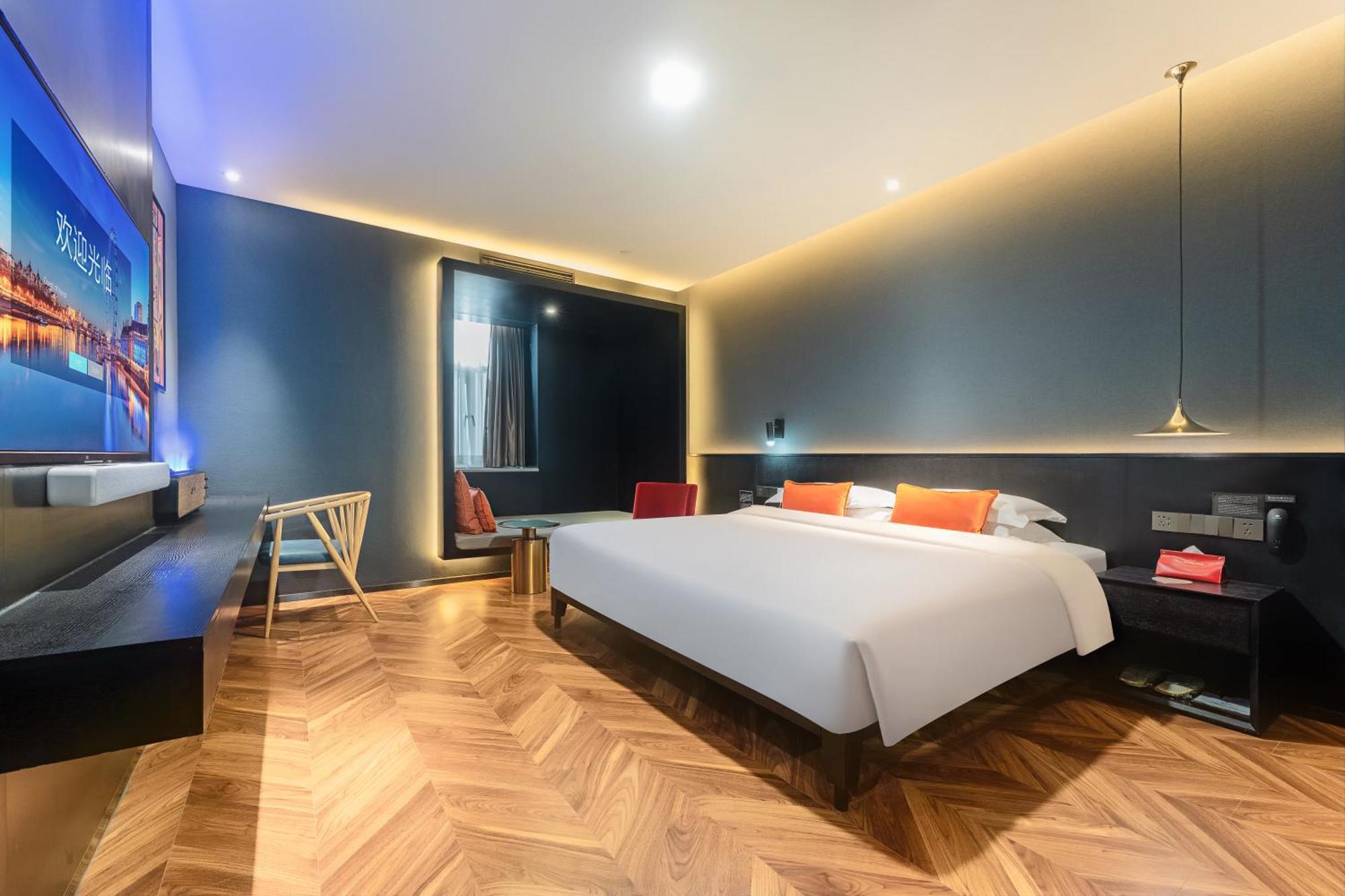 Hesu Designer Hotel & Suites -Near Xi'An Drum Tower And Yongning Gate -Free Laundry Luggage Storage -Kitty Cafe With Freshly Ground Coffee -24H Front Desk -English Service -Exclusive Subsidies For Dumpling Banquet & Show Exterior photo